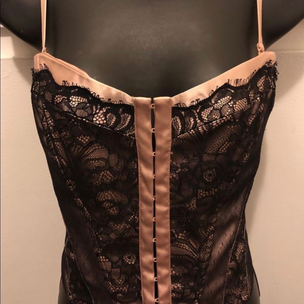 Corset satin and black lace